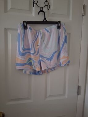 Pastel Marble Print Lounge Shorts - Women